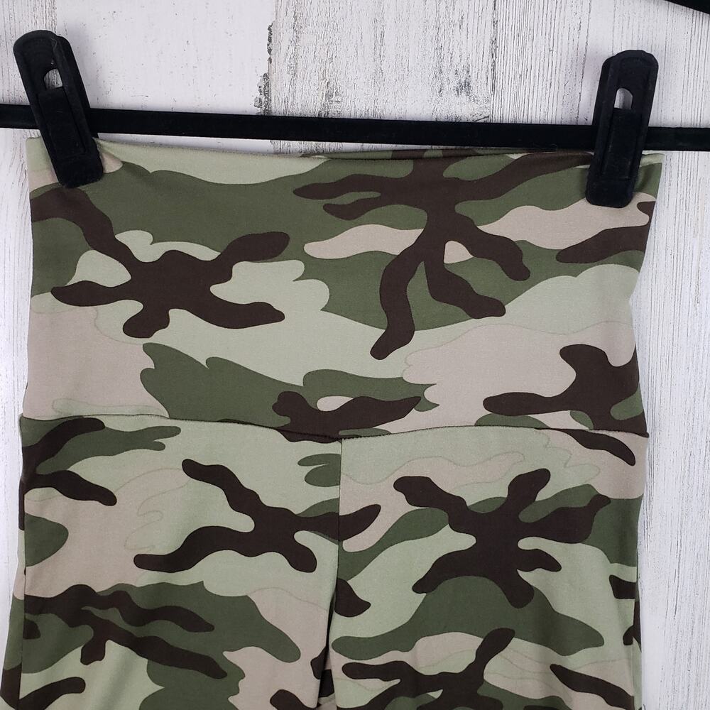 NWT Le Lis Olive Green Camo Camouflage Fitted Biker Athletic Shorts Women's - Picture 2 of 10